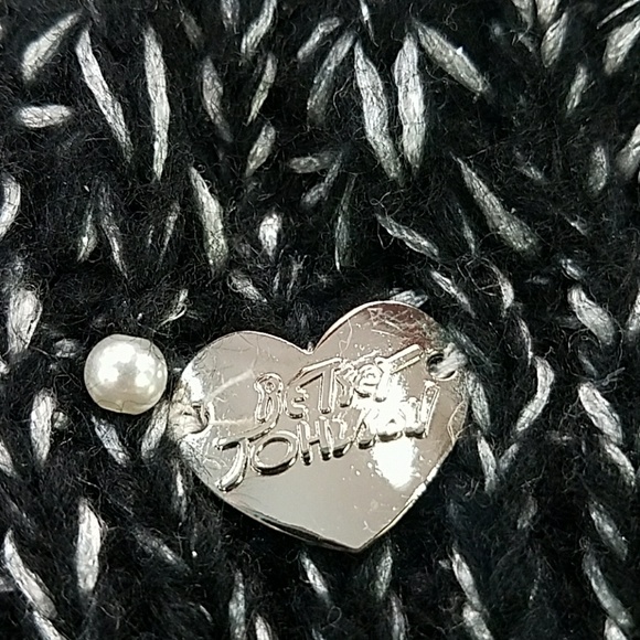 Betsey Johnson Snood & Beanie Set - Picture 2 of 5